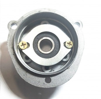Крышка редуктора для УШМ DEFORT DAG-1200N-R 93726379 