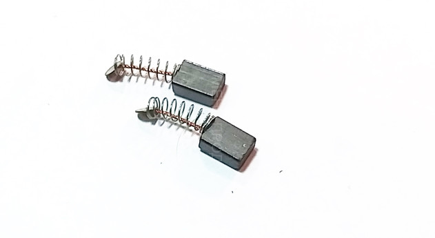 Щётки для дрели BORT BSM-900U-Q 